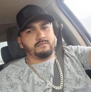 Meet your Posher, Josue